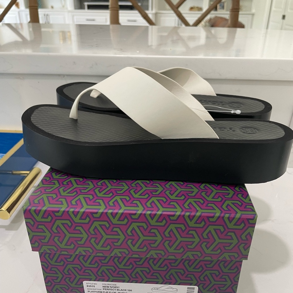 Tory Burch Flip Flops